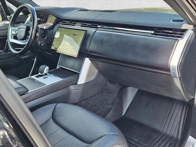 Used 2025 Land Rover Range Rover SE AWD/4WD image 23