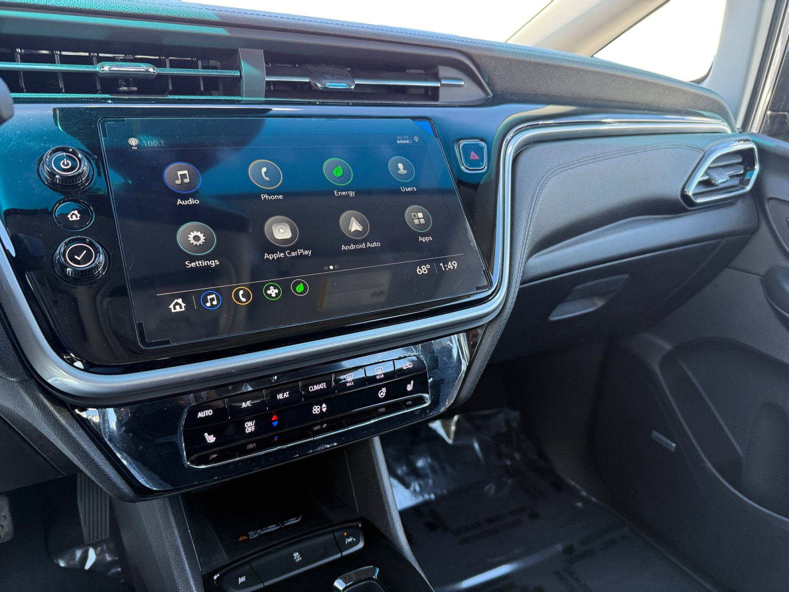 Used 2023 Chevrolet Bolt LT w/ Infotainment Package image 12