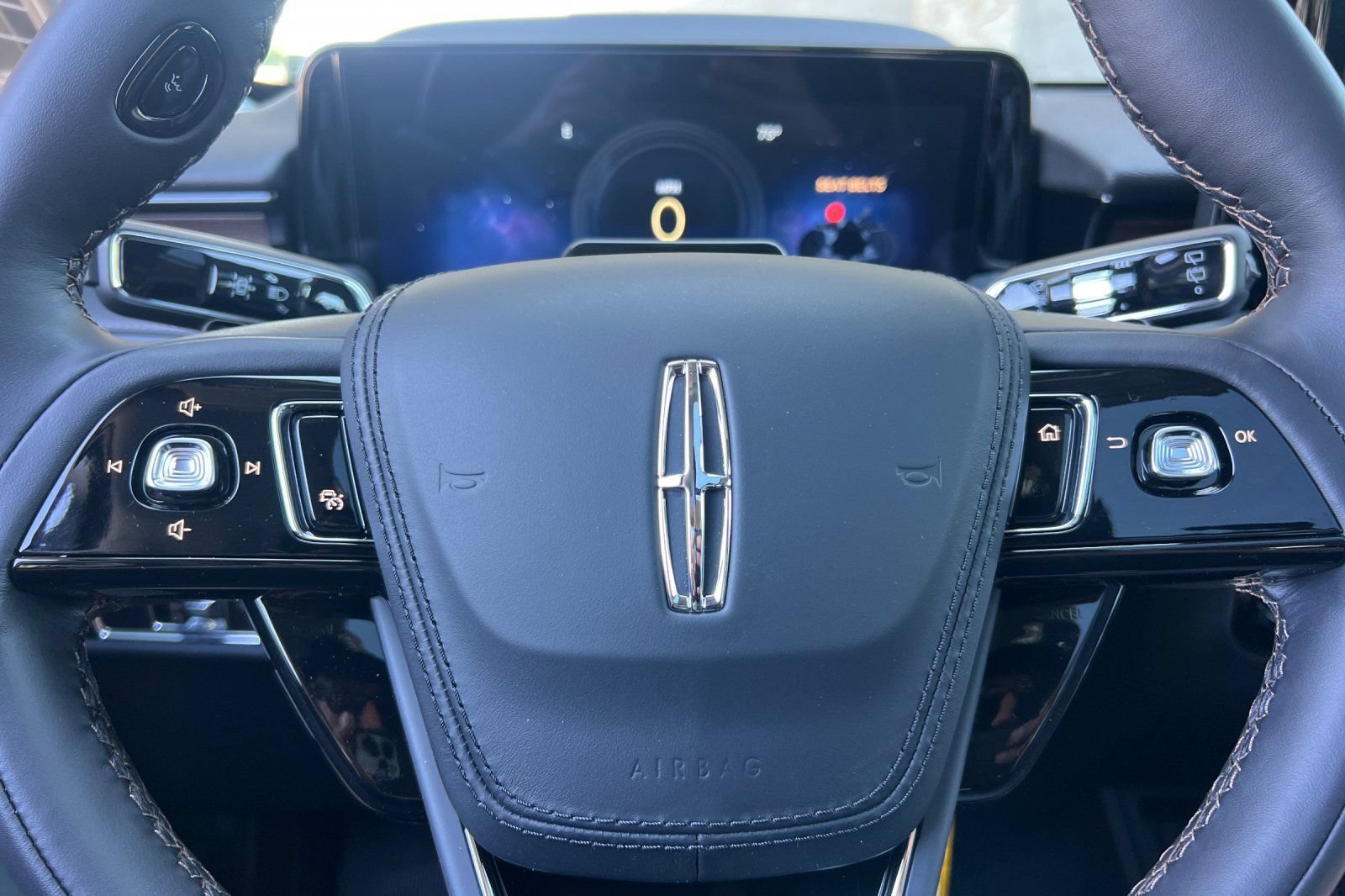 New 2026 Lincoln Aviator Reserve AWD/4WD image 22