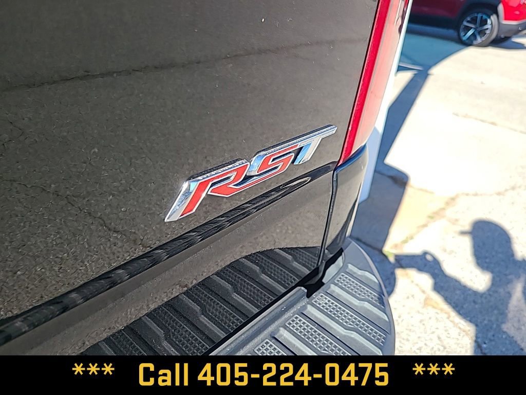 Used 2021 Chevrolet Silverado 1500 RST w/ Z71 Off-Road Package image 12