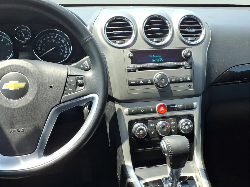 Used 2013 Chevrolet Captiva Sport LTZ FWD image 5