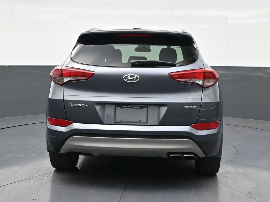 Used 2018 Hyundai Tucson Sport FWD image 4