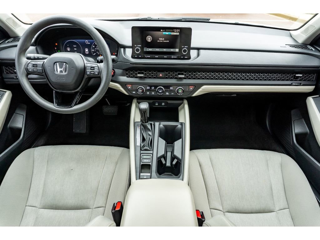 Used 2023 Honda Accord EX image 17