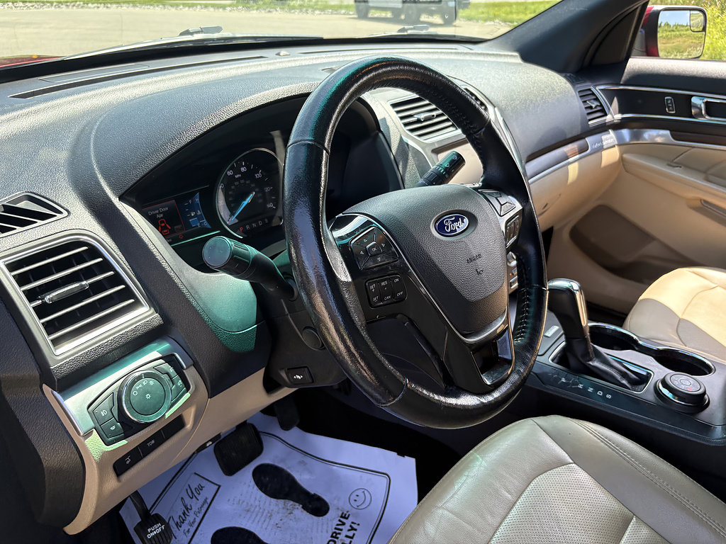 Used 2016 Ford Explorer Limited AWD/4WD image 29