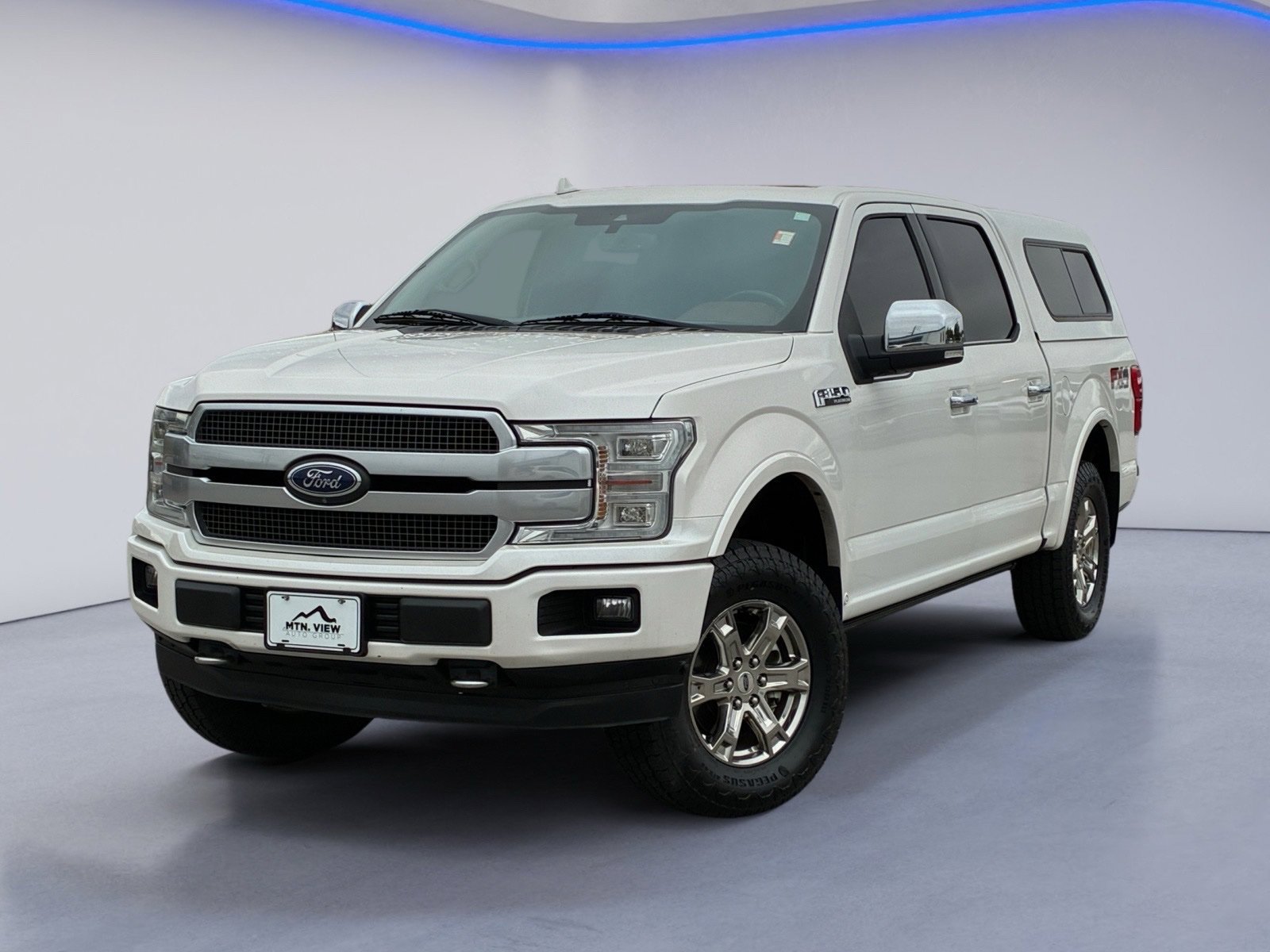 Used 2018 Ford F150 Platinum w/ Equipment Group 701A Luxury AWD/4WD image 2