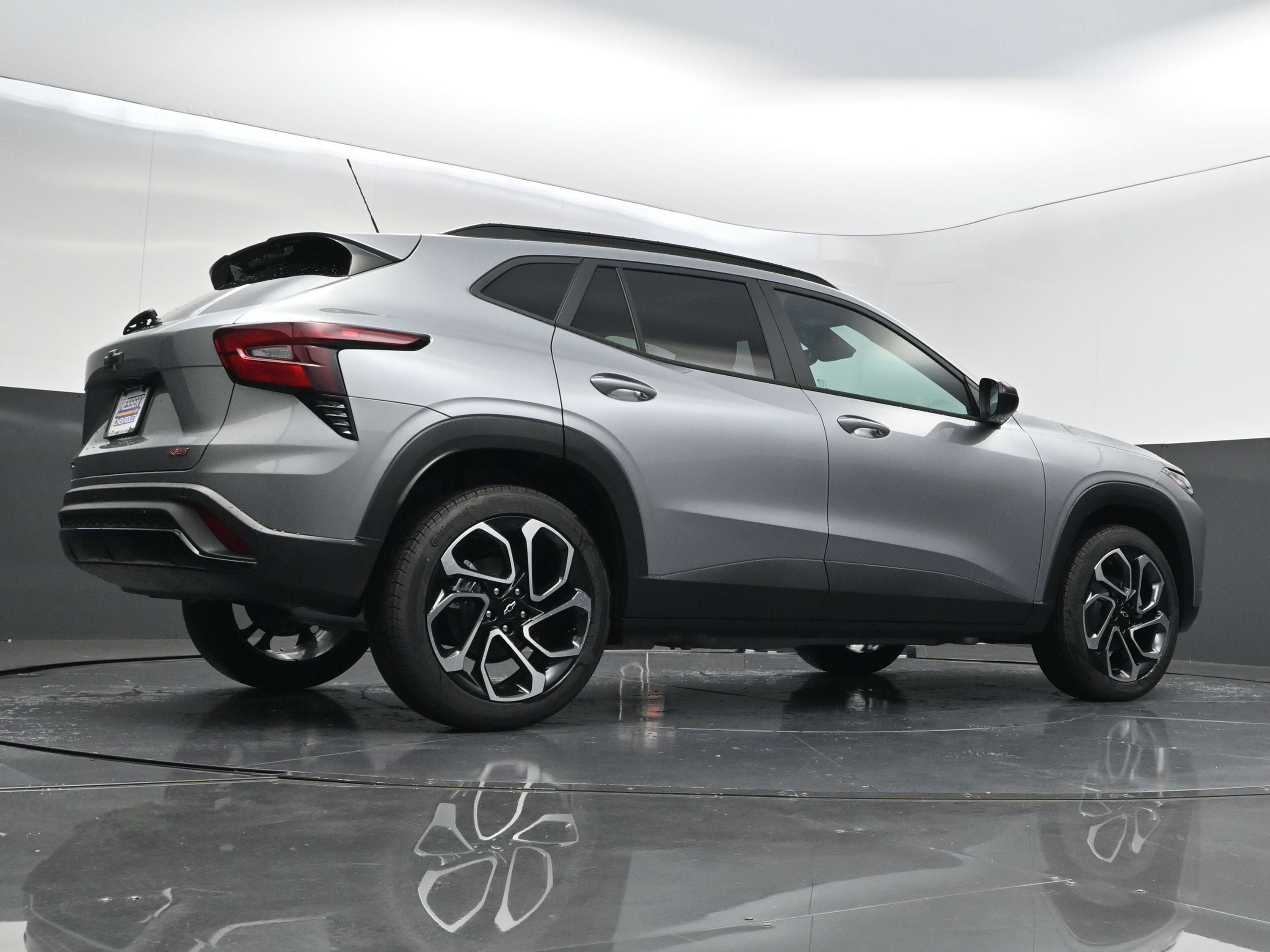 New 2026 Chevrolet Trax RS w/ Sunroof Package FWD image 45