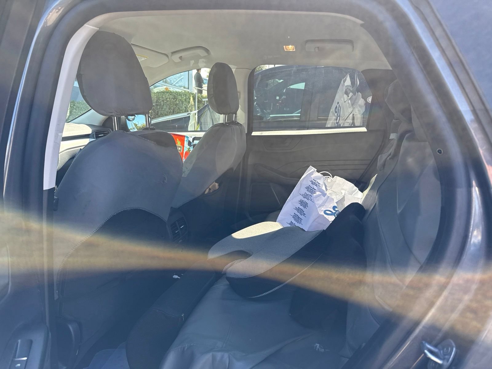 Used 2022 Ford Escape SE w/ Convenience Package FWD image 11