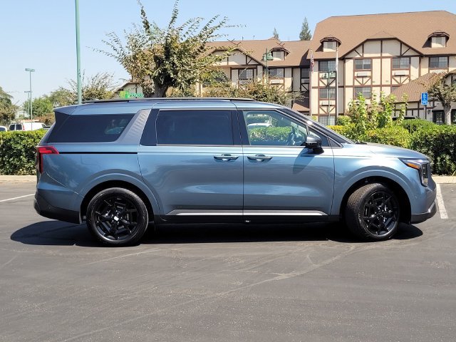 New 2026 Kia Carnival SX Prestige FWD image 3