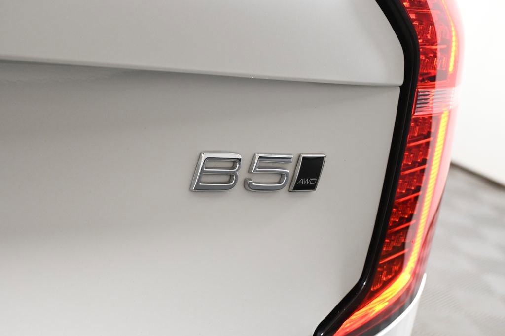 Used 2025 Volvo XC90 B5 Plus w/ Protection Package Premier image 38