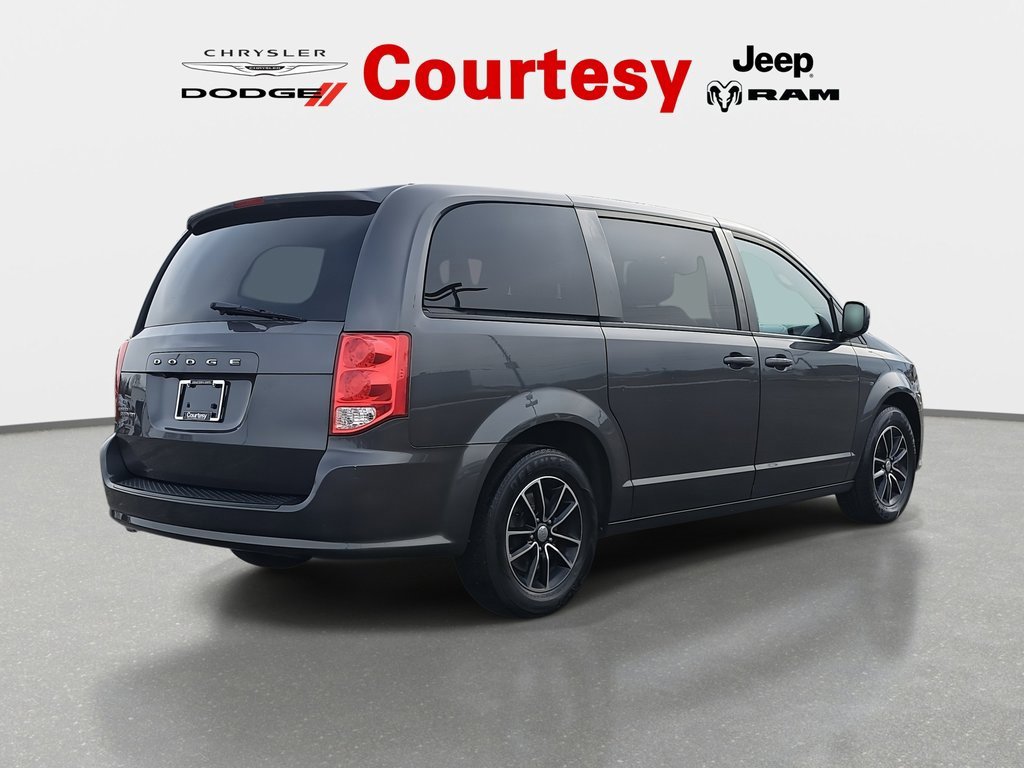 Used 2019 Dodge Grand Caravan SE image 5