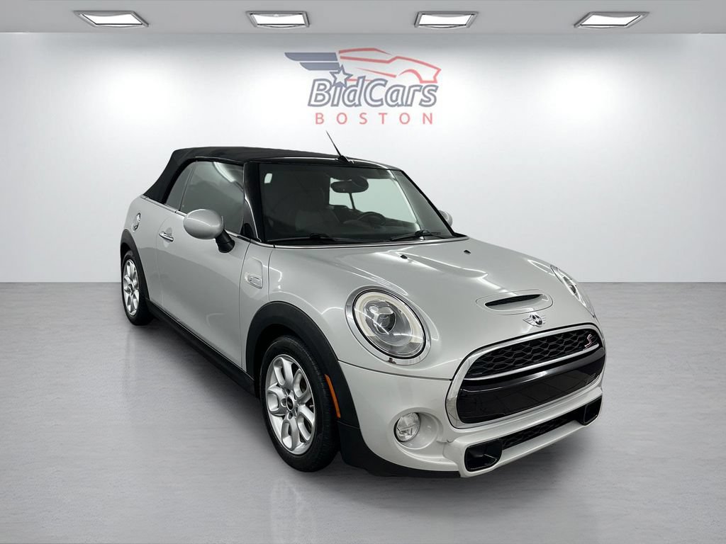 Used 2018 MINI Cooper S w/ Premium Package FWD image 3