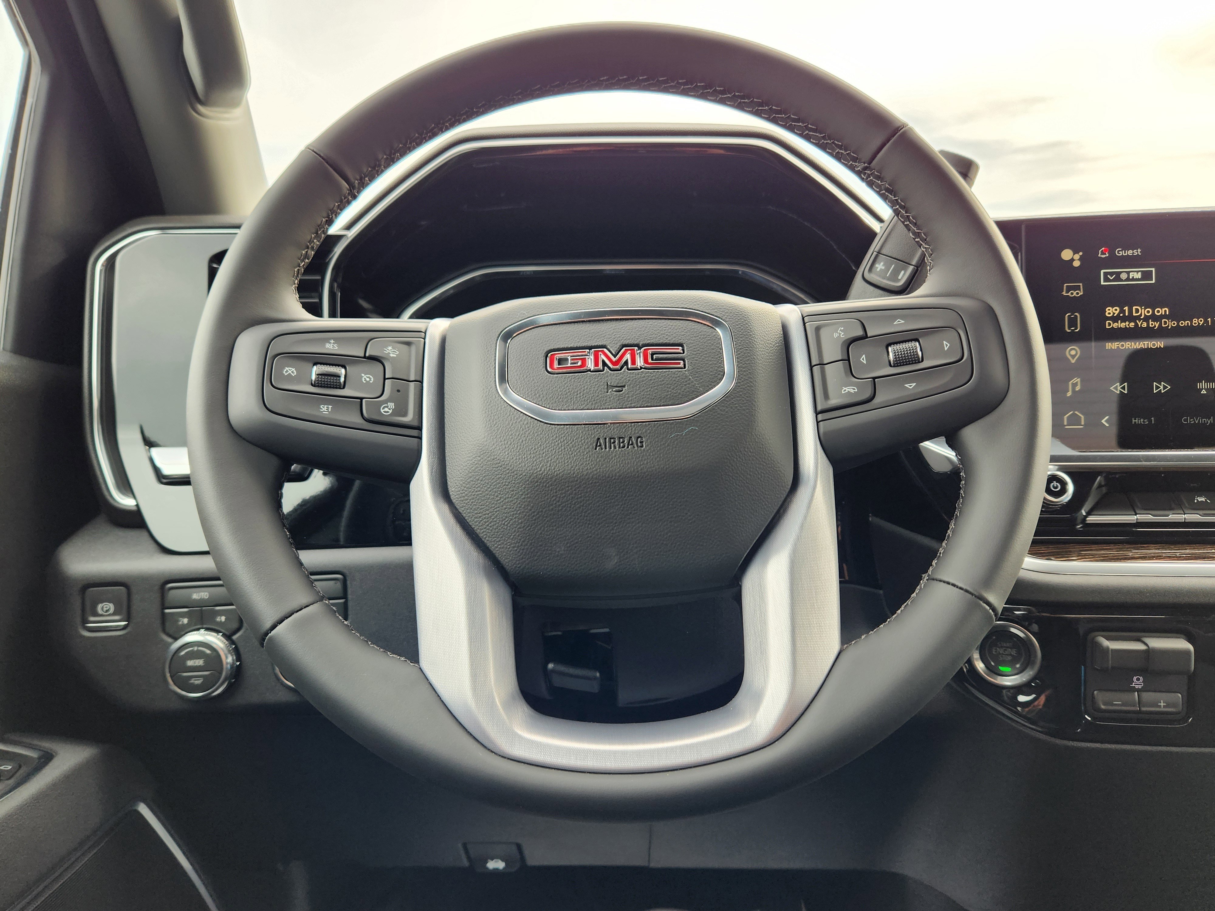 New 2026 GMC Sierra 1500 SLE image 15