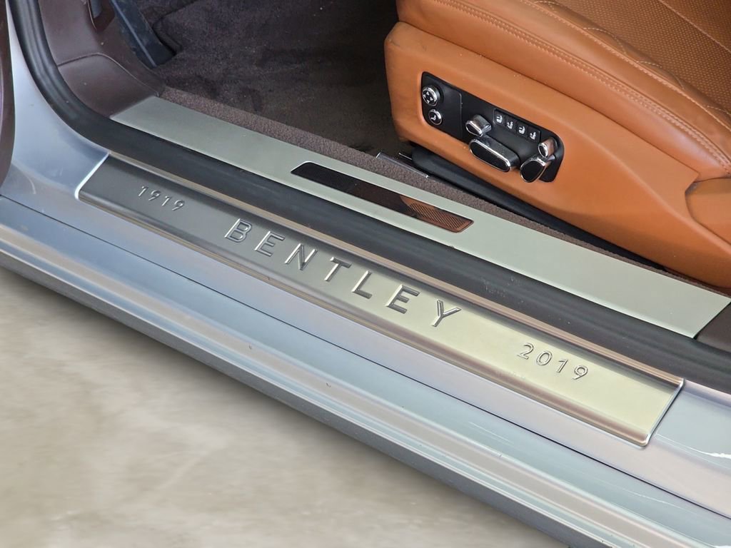 Used 2020 Bentley Continental GT image 24