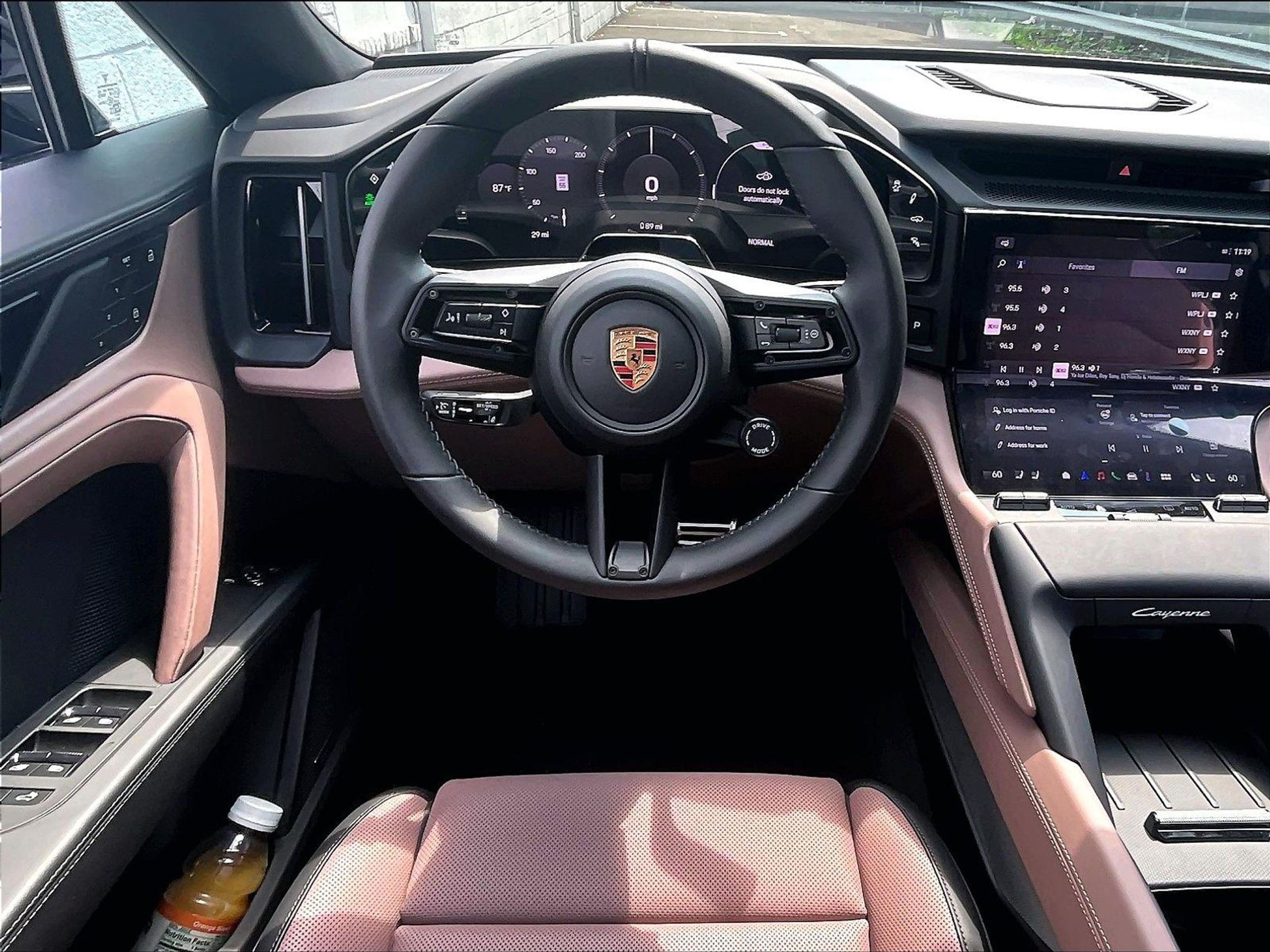 New 2026 Porsche Cayenne Electric AWD/4WD image 18