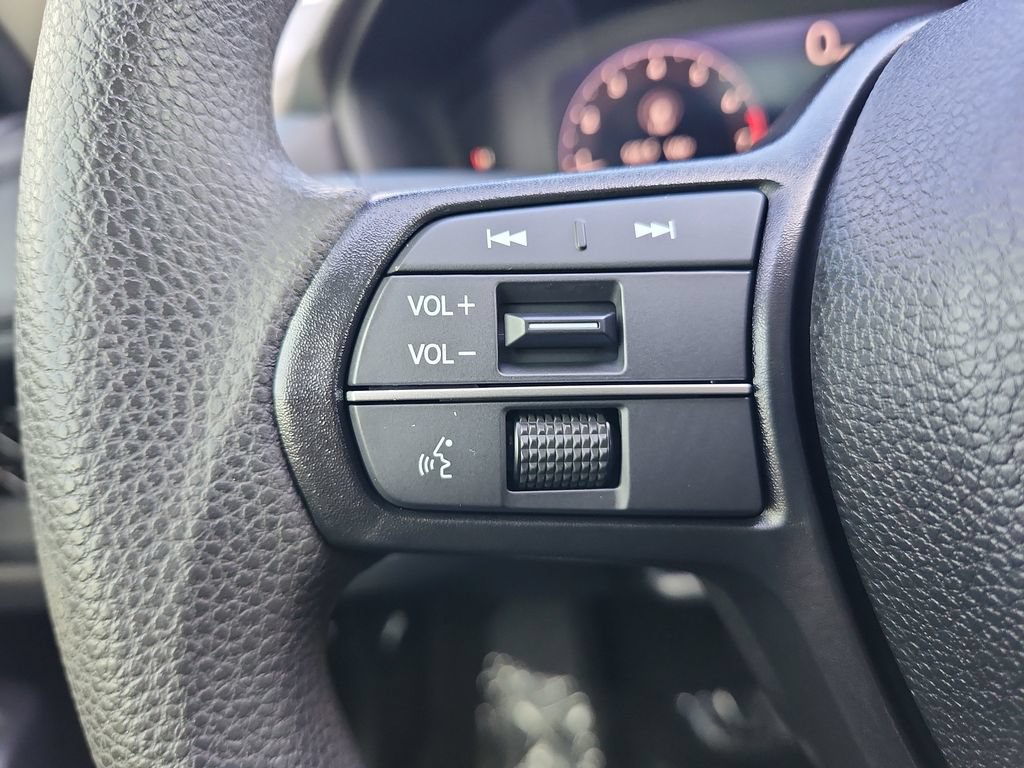 Used 2025 Honda Accord SE image 30