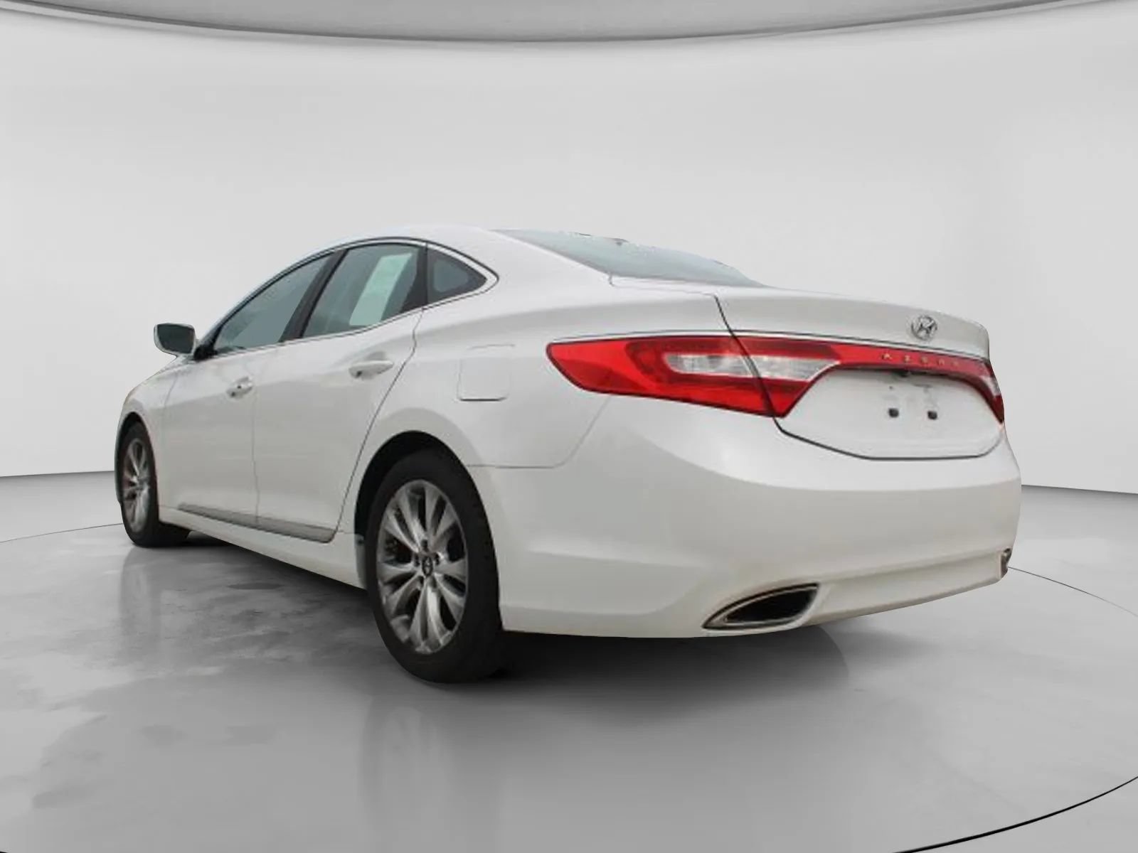 Used 2013 Hyundai Azera FWD image 8