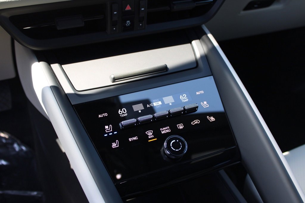 New 2024 Porsche Macan 4 Electric image 22