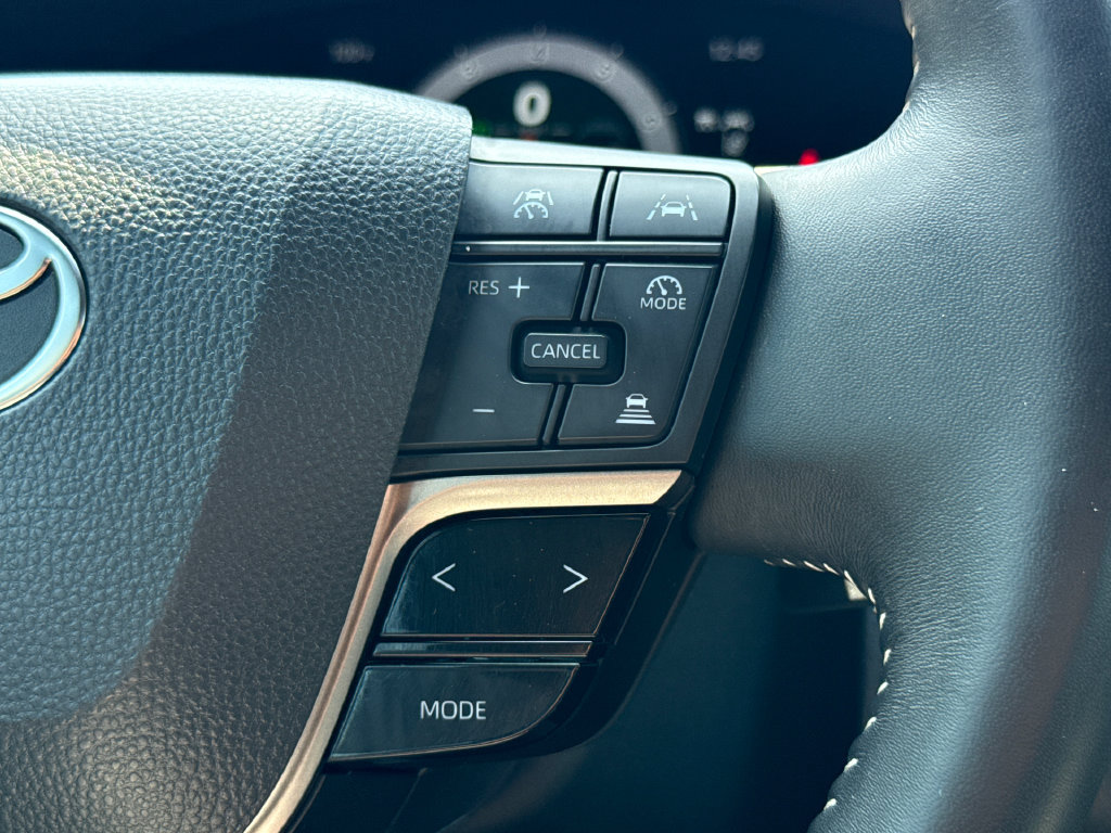 Used 2025 Toyota Camry SE w/ Multimedia Upgrade Package FWD image 27