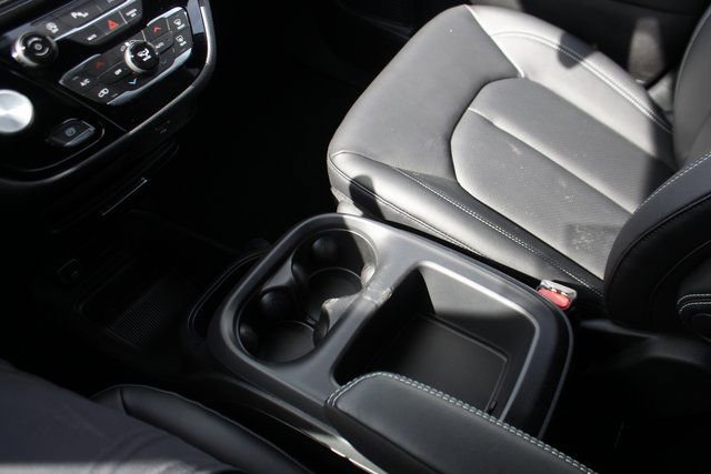 New 2026 Chrysler Pacifica Select image 23
