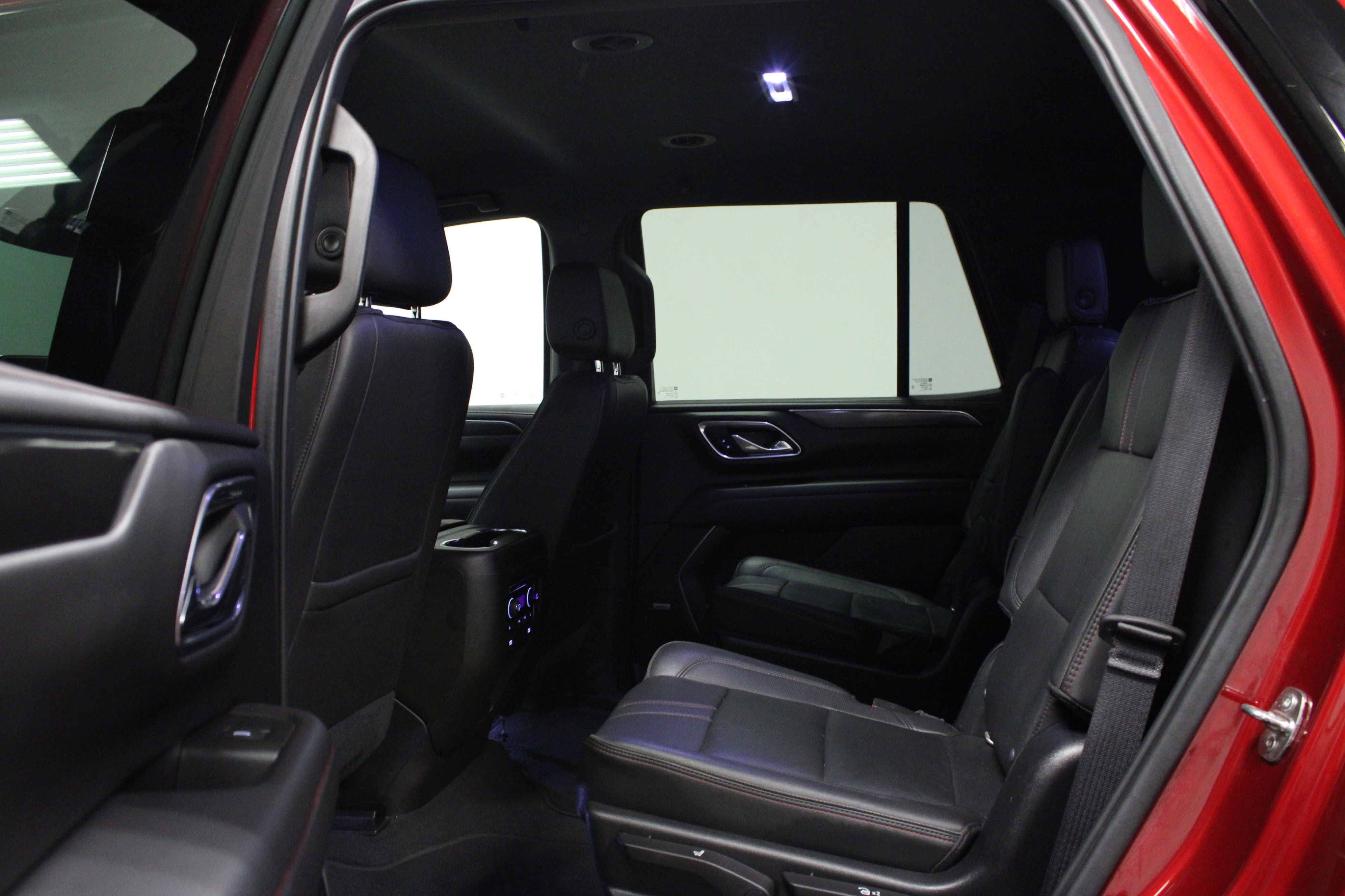 Used 2021 Chevrolet Tahoe RST w/ Luxury Package image 13