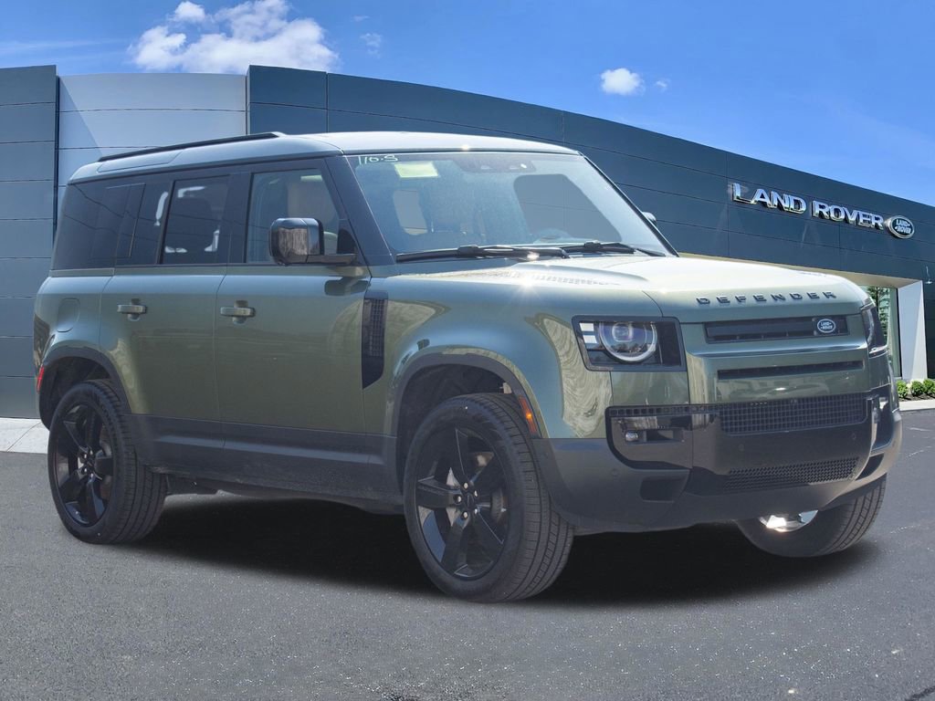 New 2026 Land Rover Defender 110 S image 3