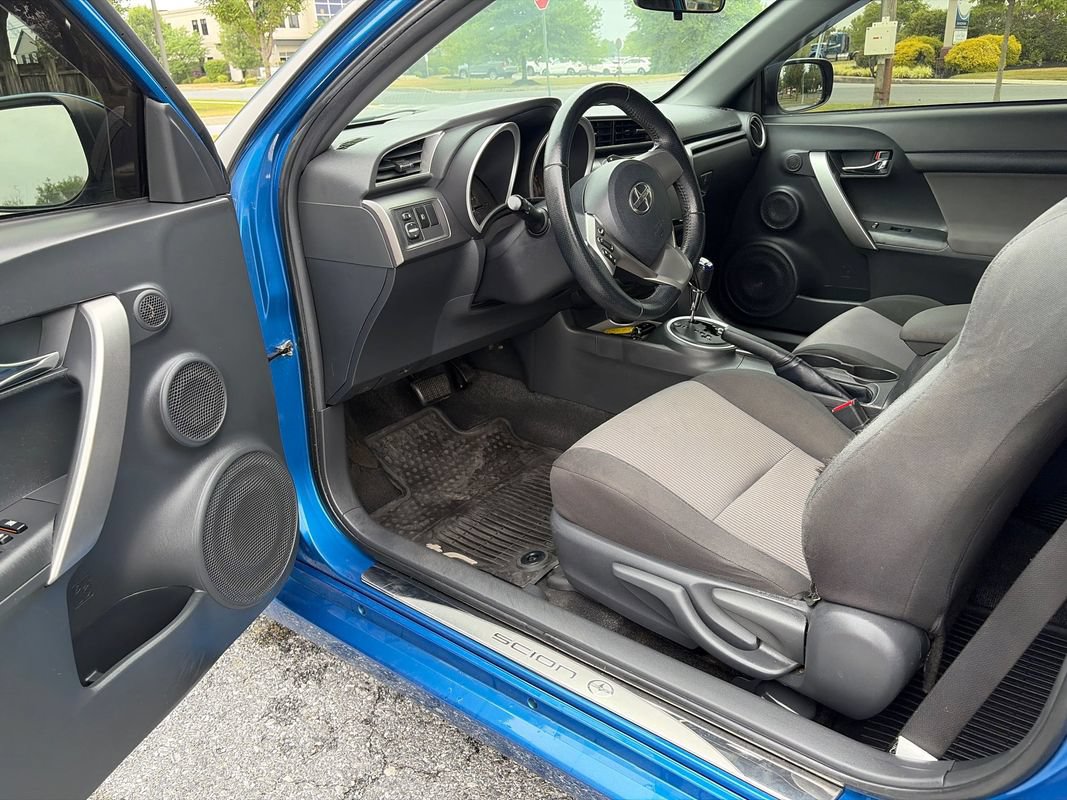 Used 2016 Scion tC FWD image 10