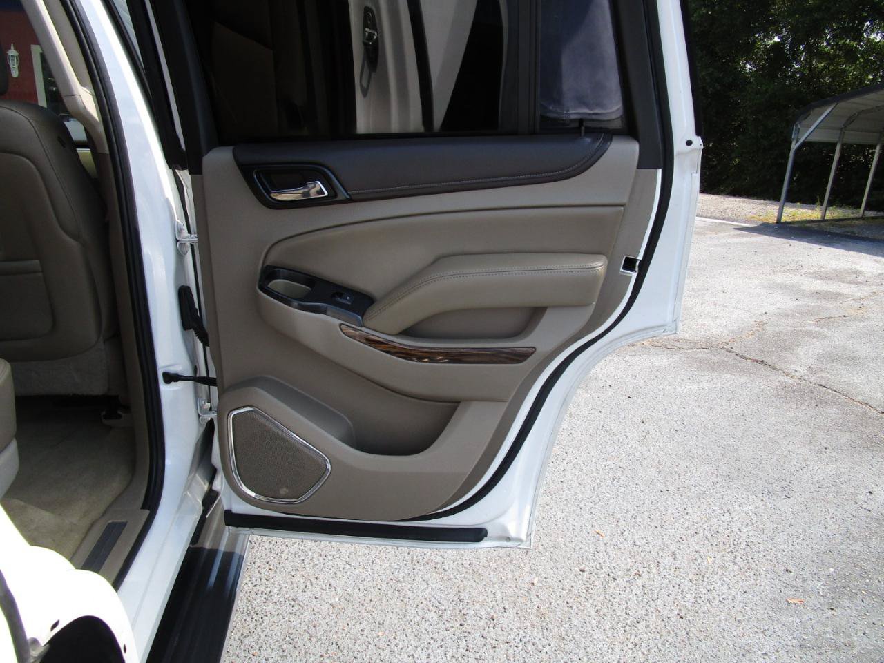 Used 2016 GMC Yukon SLT w/ HD Trailering Package RWD image 30