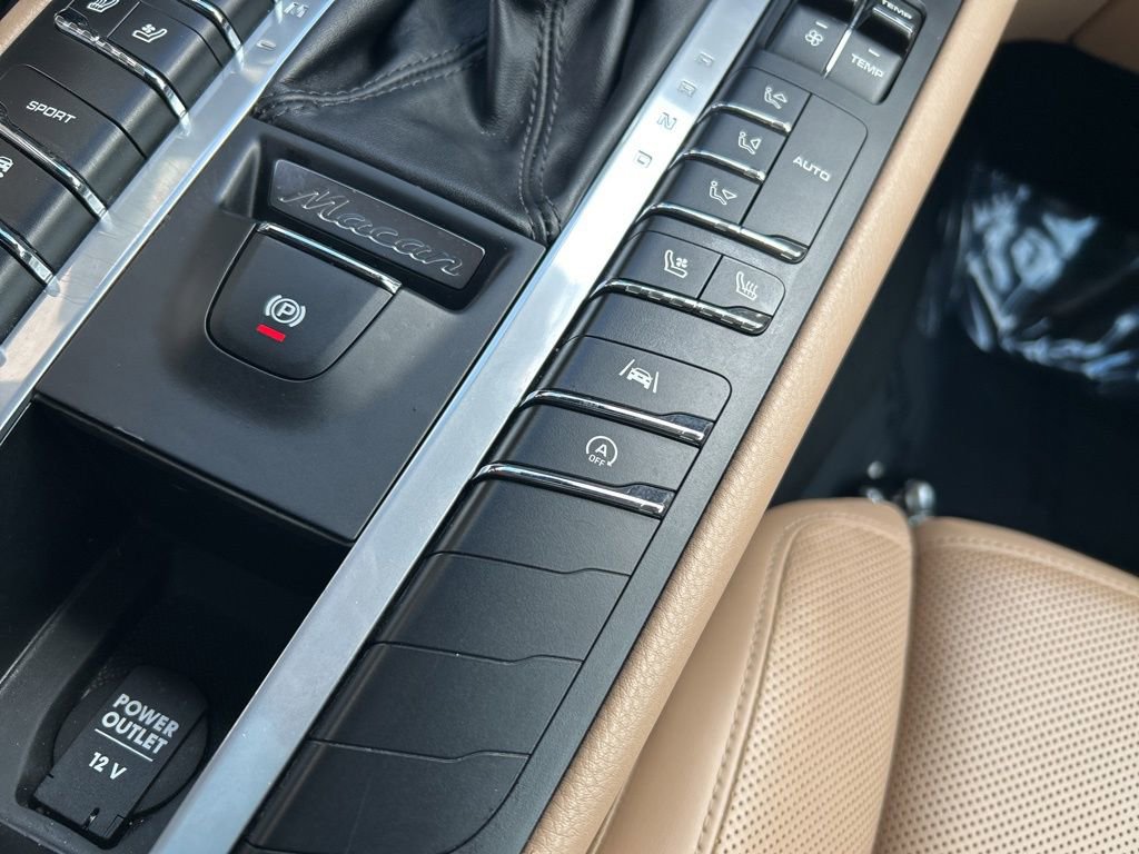 Used 2020 Porsche Macan image 49