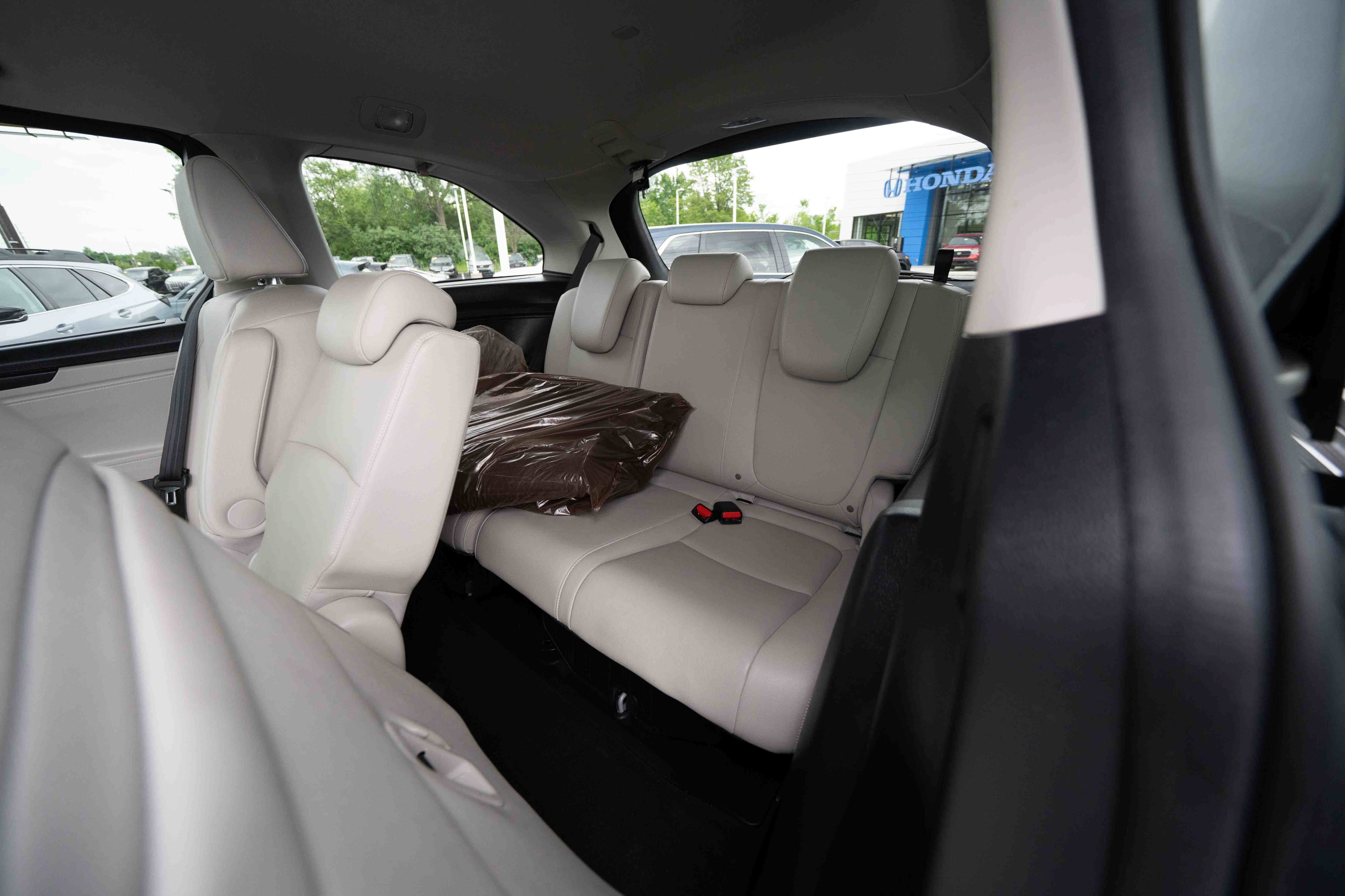 Used 2025 Honda Odyssey EX-L image 24