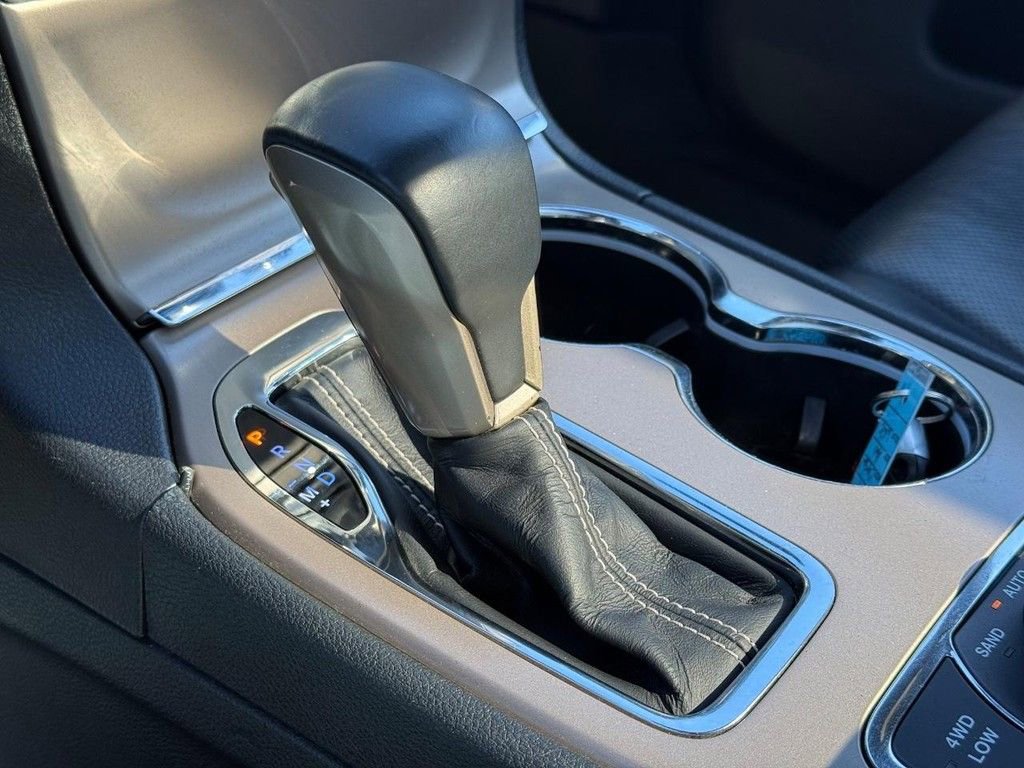 Used 2017 Jeep Grand Cherokee Overland image 23