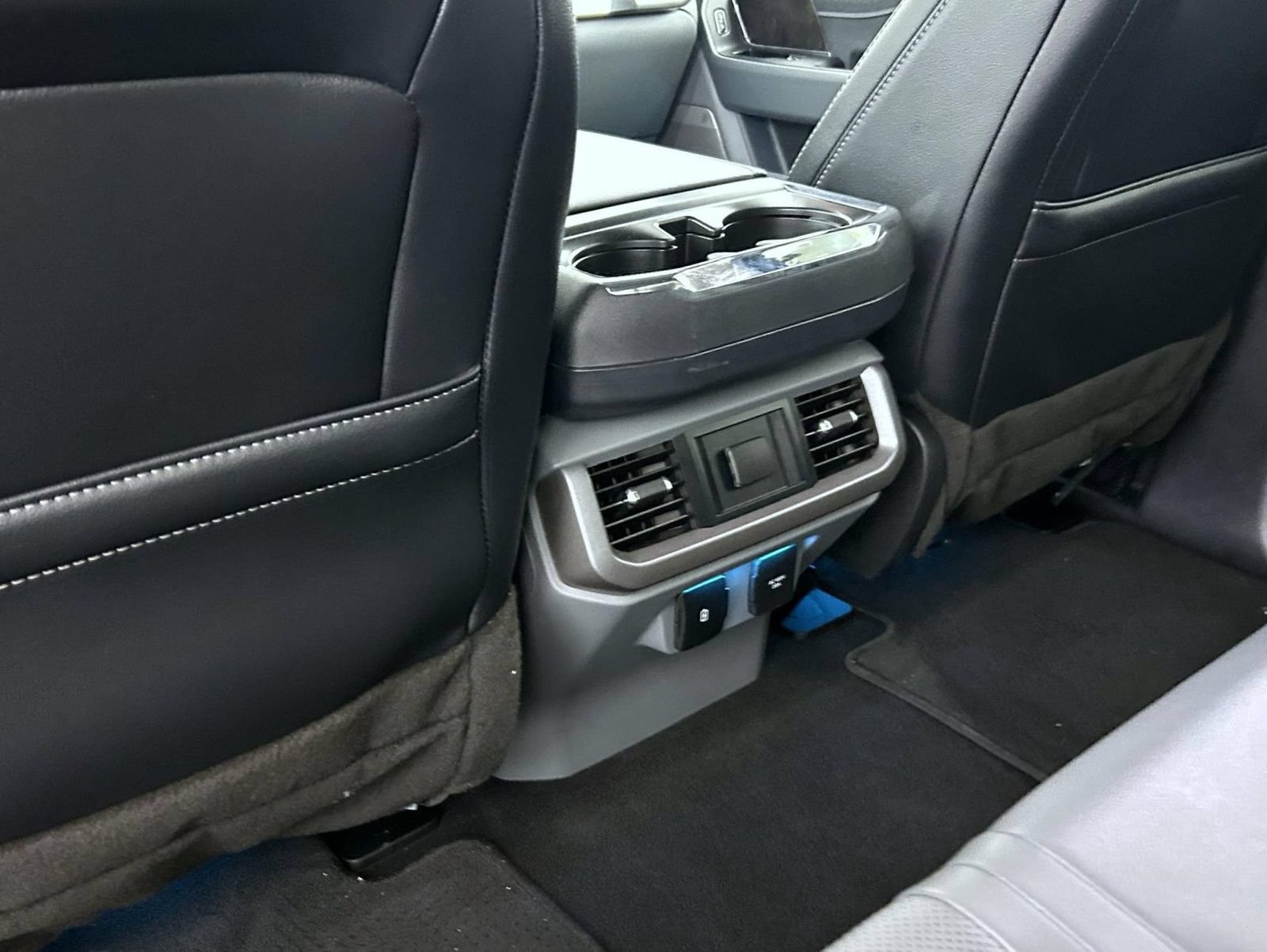 Used 2023 Ford F150 Lariat w/ Trailer Tow Package AWD/4WD image 21