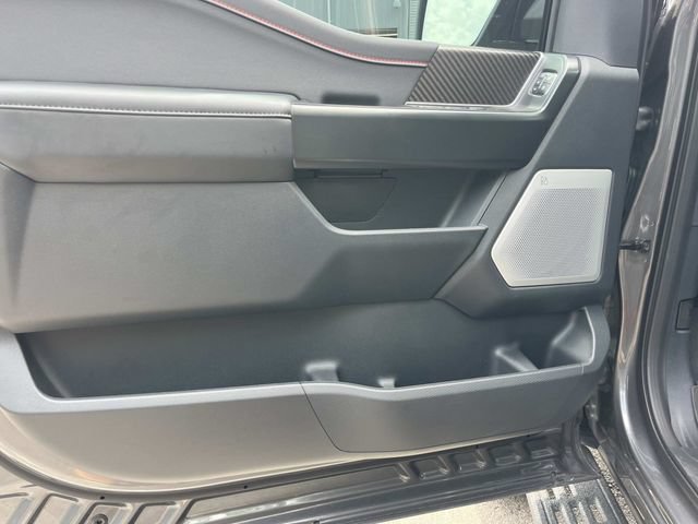 Used 2025 Ford F150 Raptor AWD/4WD image 32