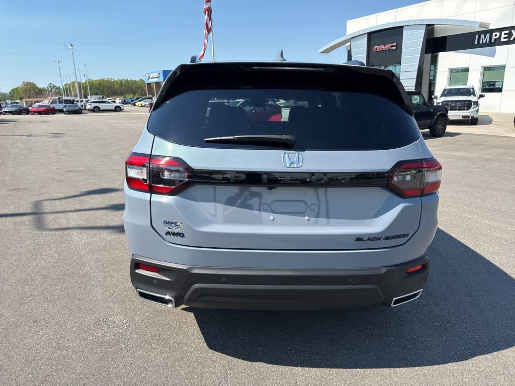 Used 2025 Honda Pilot Black Edition image 4