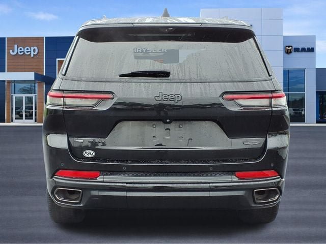 Certified 2023 Jeep Grand Cherokee L Summit AWD/4WD image 4