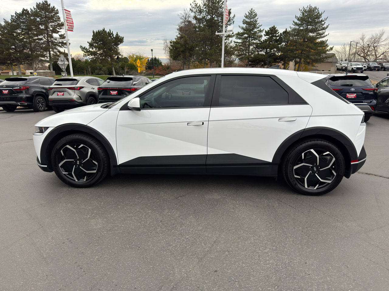 Used 2022 Hyundai Ioniq 5 SE image 19