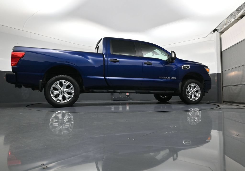 Used 2022 Nissan Titan SV w/ SV Convenience Package AWD/4WD image 25