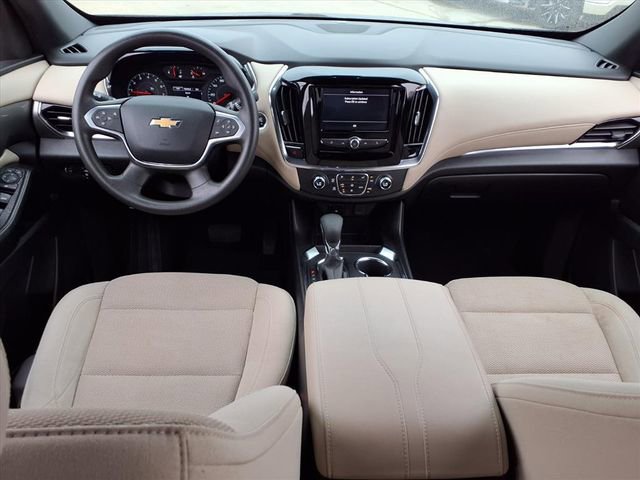 Used 2023 Chevrolet Traverse LS image 7