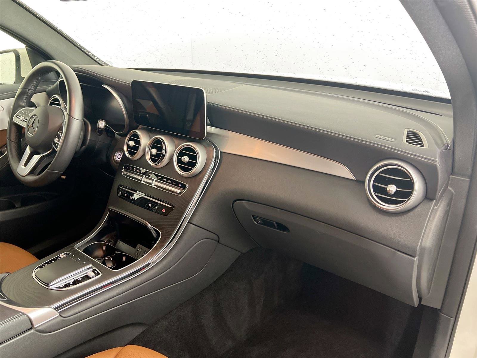 Used 2022 Mercedes-Benz GLC 300 4MATIC Coupe image 29
