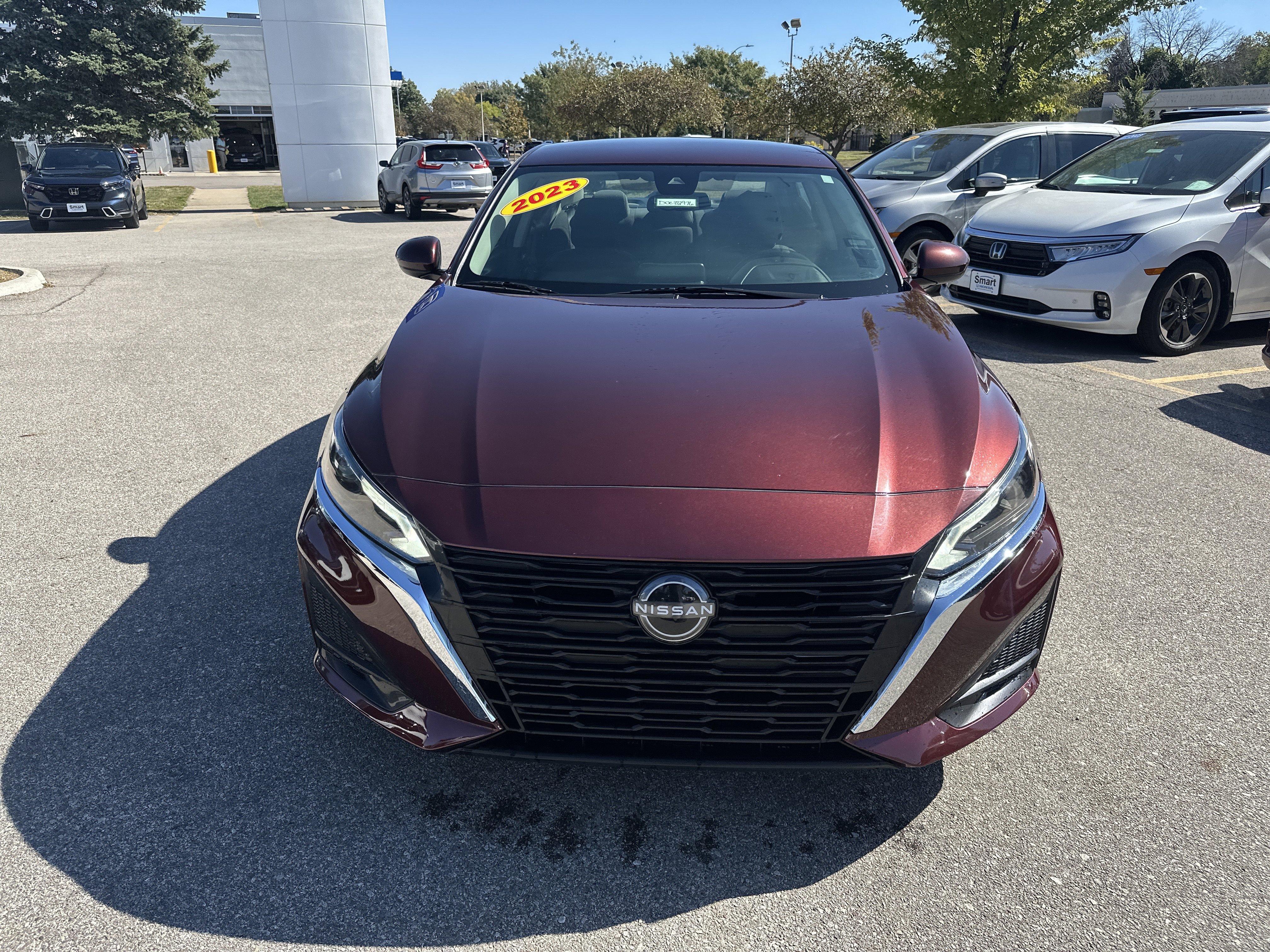 Used 2023 Nissan Altima 2.5 SV image 2