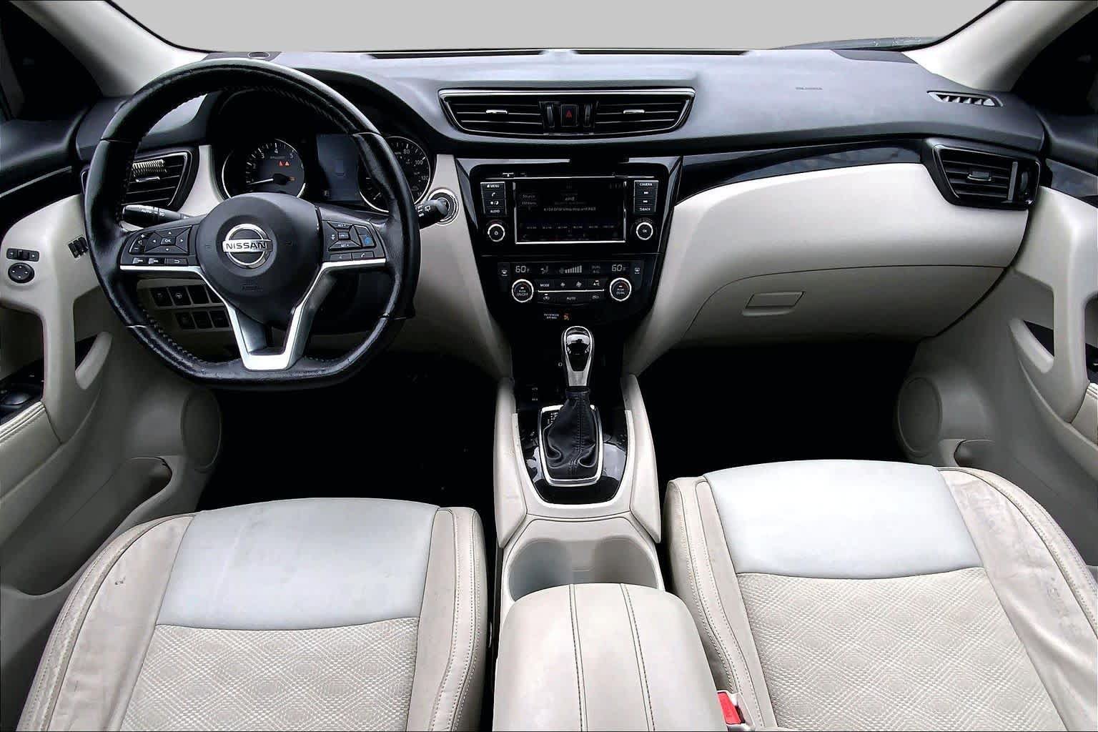 Used 2021 Nissan Rogue Sport SV w/ Technology Package AWD/4WD image 14