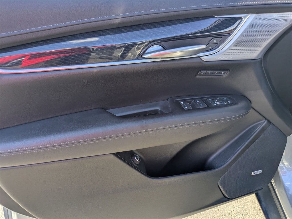 Used 2024 Cadillac XT5 Premium Luxury image 15