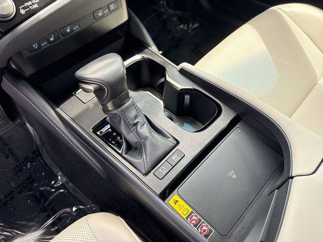 Certified 2024 Lexus ES 300h w/ Premium Package FWD image 21