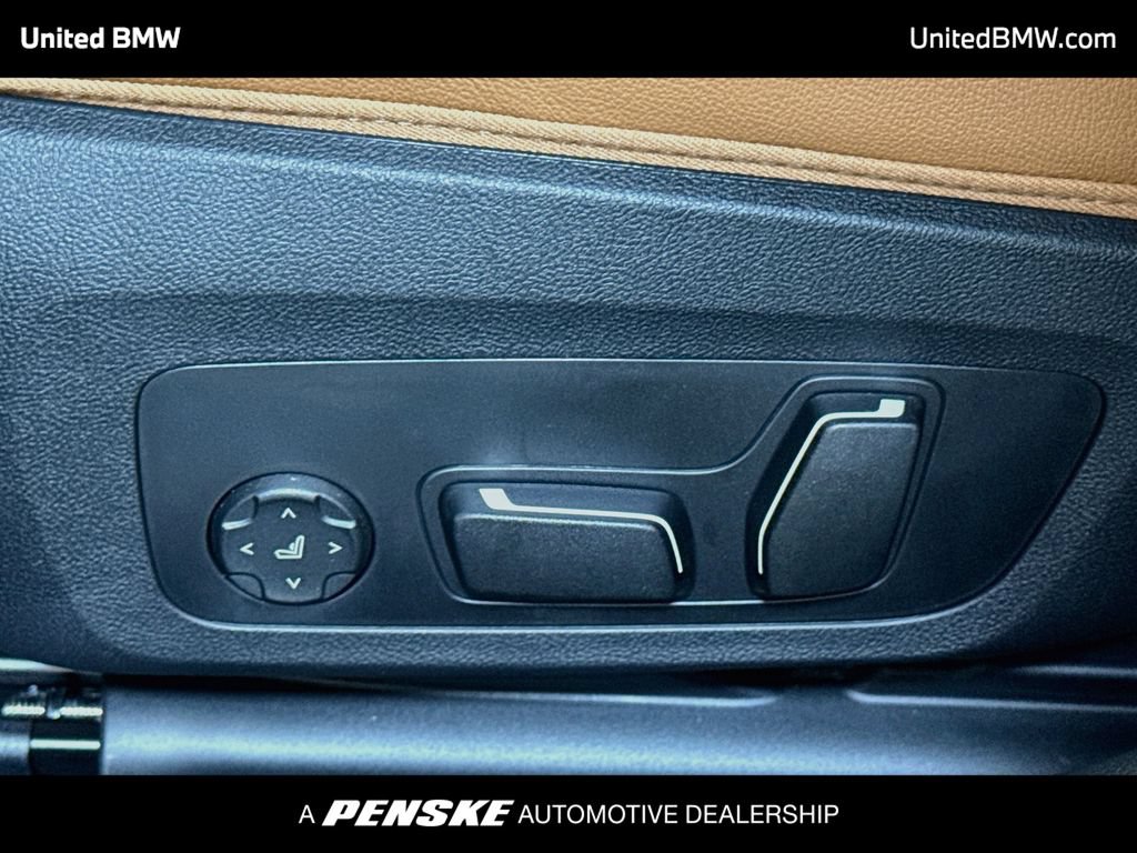 New 2026 BMW 330i Sedan w/ M Sport Package RWD image 11