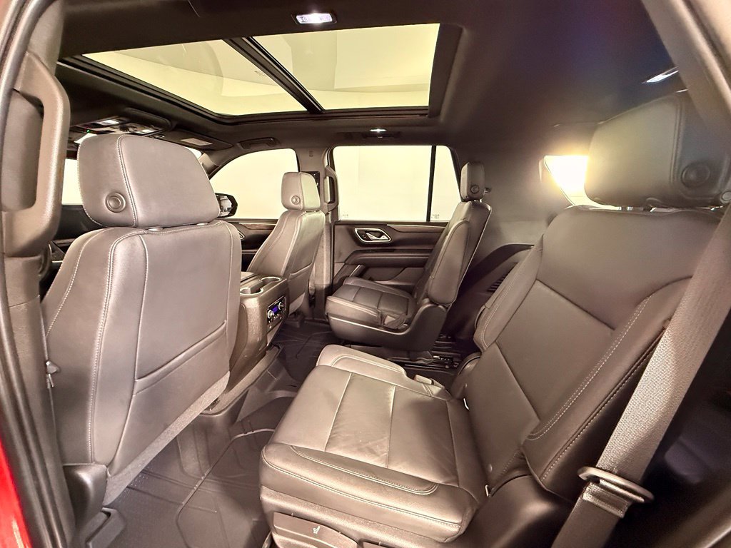 Used 2021 Chevrolet Tahoe Z71 w/ Luxury Package AWD/4WD image 24