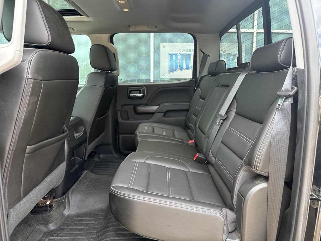 Used 2018 GMC Sierra 2500 Denali w/ Duramax Plus Package AWD/4WD image 10