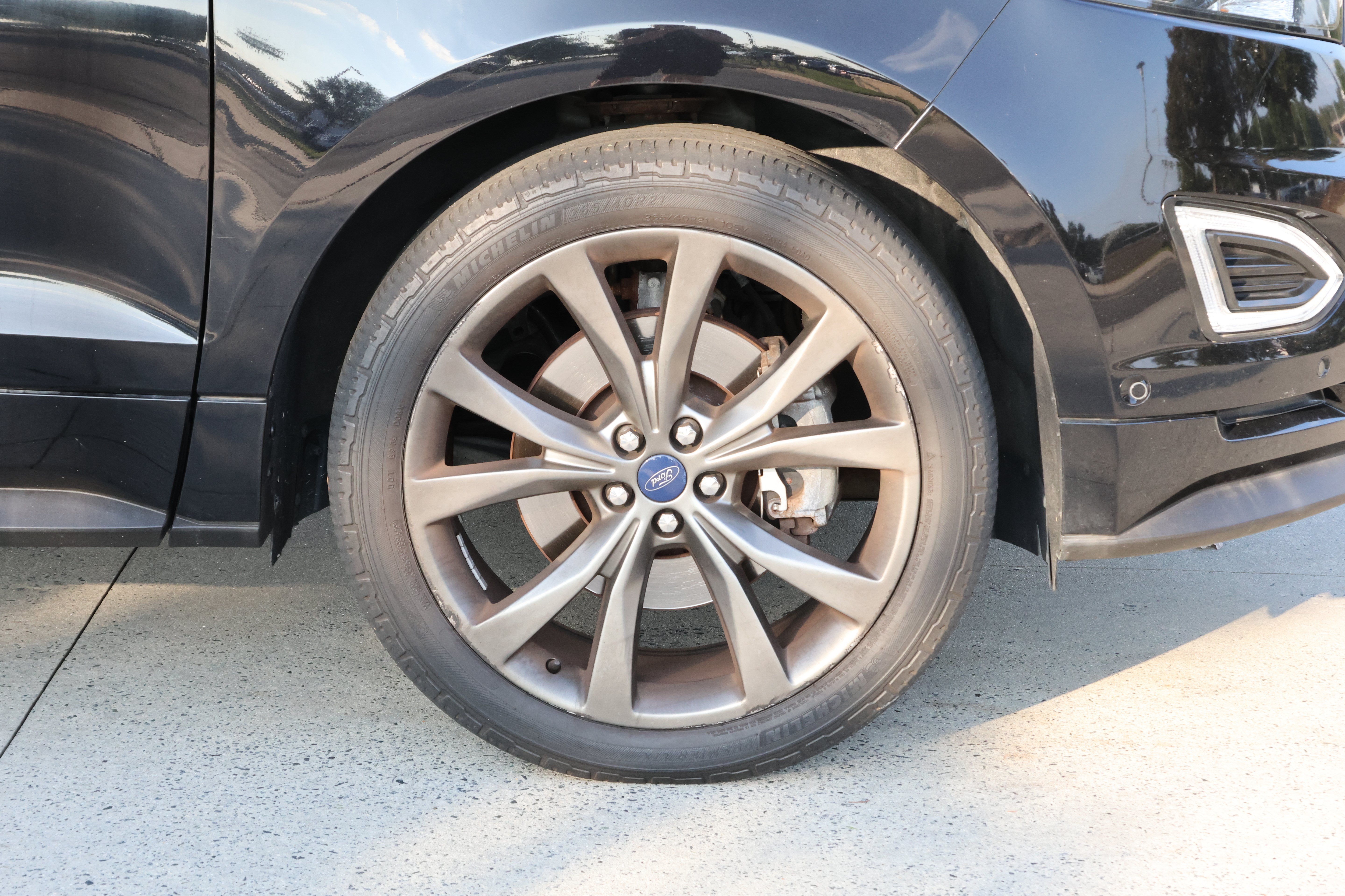 Used 2017 Ford Edge Sport w/ Equipment Group 401A AWD/4WD image 11