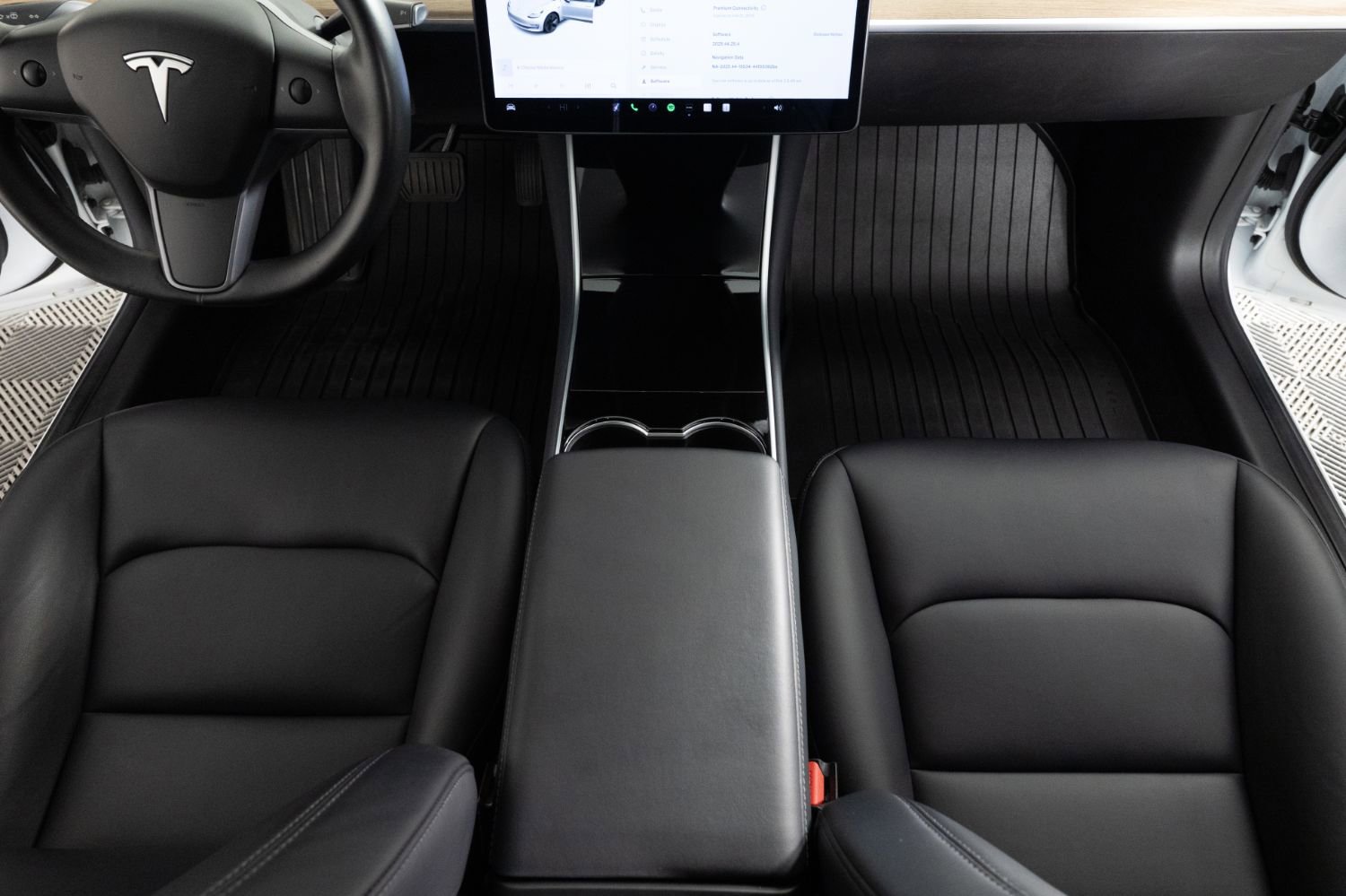 Used 2018 Tesla Model 3 Long Range image 31