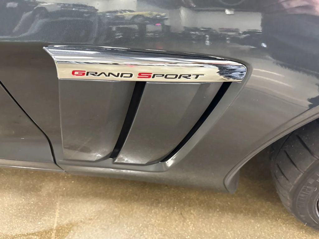 Used 2010 Chevrolet Corvette Grand Sport w/ Preferred Equipment Group image 4