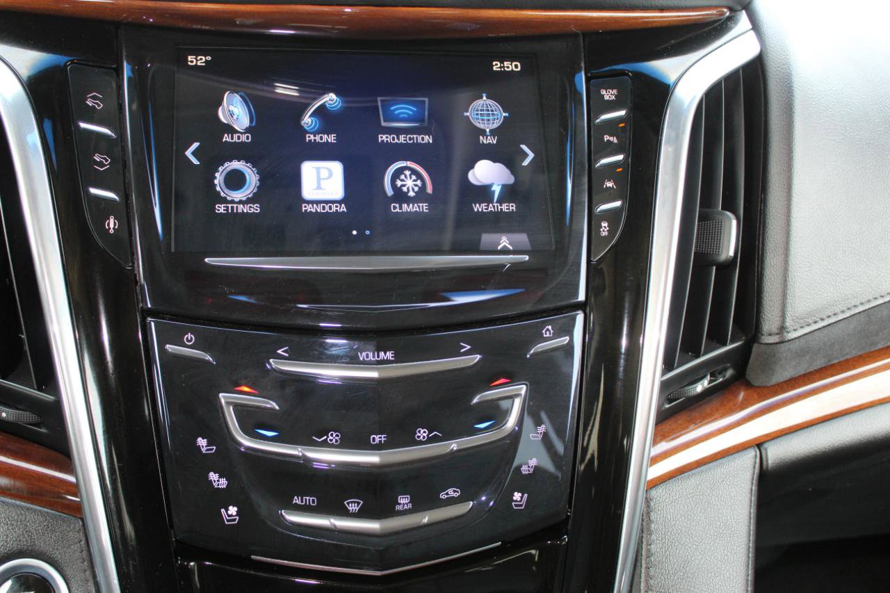 Used 2016 Cadillac Escalade ESV Luxury AWD/4WD image 36