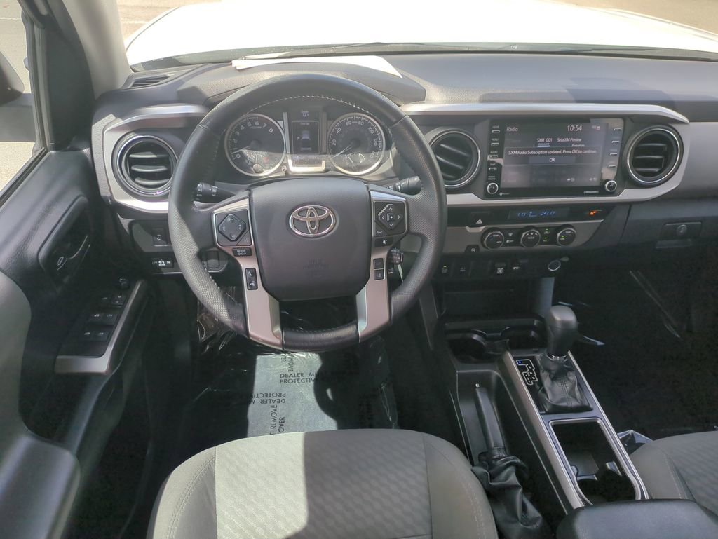 Used 2022 Toyota Tacoma SR5 w/ Technology Package RWD image 17